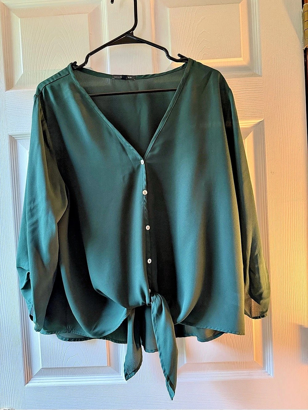 West Kei Tie-Front Blouse in Green Size Large Like New